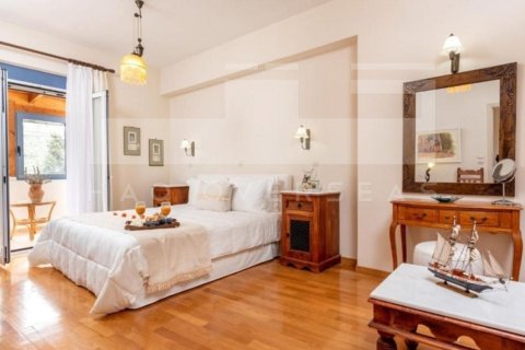 5 bedrooms Villa in Crete, Greece No. 81519 21