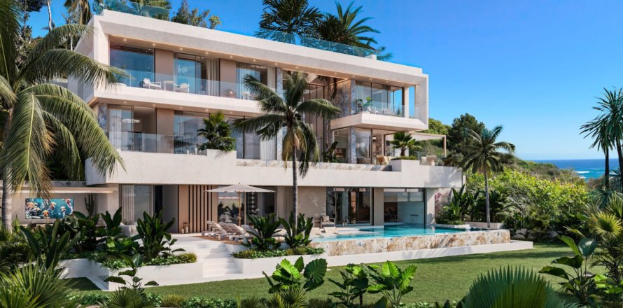 5 bedrooms Villa in Marbella, Spain No. 112225