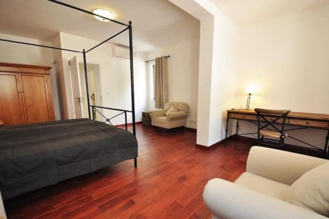 2 dormitorios Apartment en Kotor, Montenegro No. 104749 7