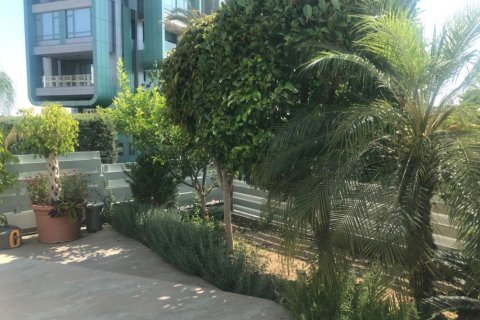 4 bedrooms Villa in Limassol, Cyprus No. 106114 6