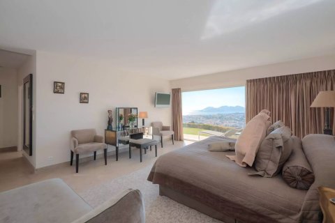 5 bedrooms Villa in Le Cannet, France No. 100262 12