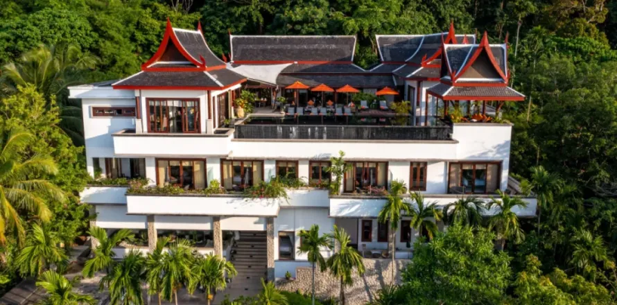 Вилла с 10 спальнями в Пхукет, Таиланд №2685