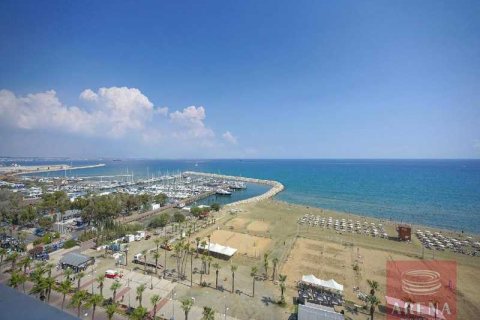 2 bedrooms Apartment in Larnaca, Cyprus No. 79460 4
