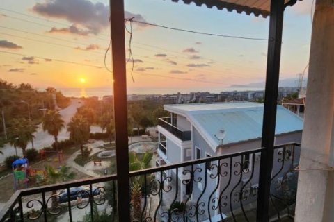 4 habitaciones Villa en Kargicak, Turkey No. 82361