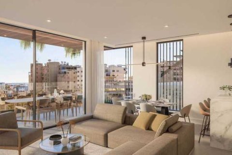 3 bedrooms Apartment in Limassol, Cyprus No. 43312 1