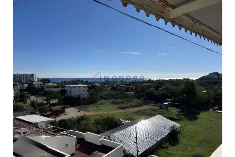 Квартира с 4 спальнями в Тханькхе, Вьетнам №121135