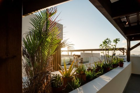 2 bedrooms Apartment in Grand Baie, Mauritius No. 60949 2