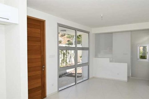 3 bedrooms House in Chloraka, Cyprus No. 71655 6