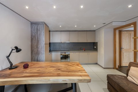 1 dormitorio Apartment en Les Belleville, France No. 99533 6