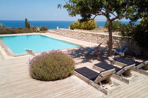 4 dormitorios Villa en Nea Alikarnassos, Greece No. 109518 12