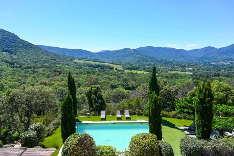 6 dormitorios Villa en Le Plan-de-la-Tour, France No. 68215 25