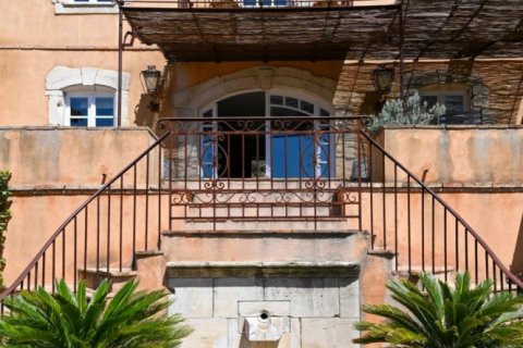 6 dormitorios Villa en Le Plan-de-la-Tour, France No. 68215 29