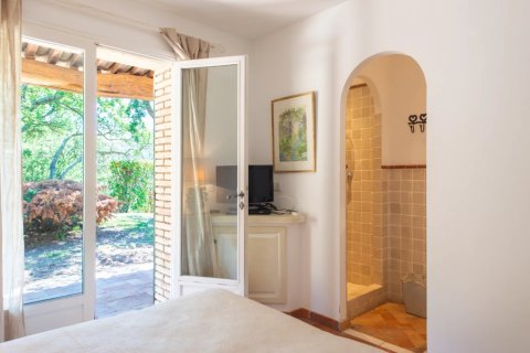 6 dormitorios Villa en Le Plan-de-la-Tour, France No. 68215 21