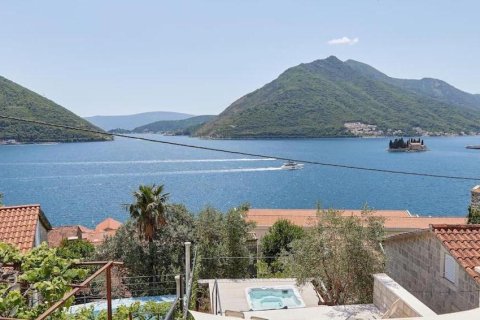 4 bedrooms House in Kotor, Montenegro No. 104823 14