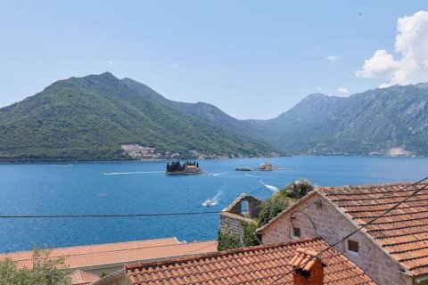 4 bedrooms House in Kotor, Montenegro No. 104823 11