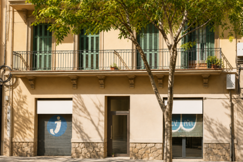 536m² Commercial property à L'Eixample, Spain No. 127997