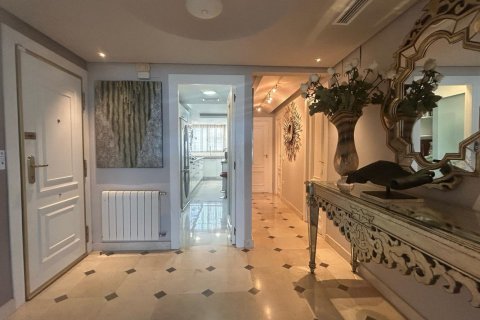 Квартира с 3 спальнями в Tung Chung Pho, Вьетнам №84926 3