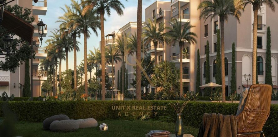 3 dormitorios Townhouse en Grand Heights, Vietnam No. 38212