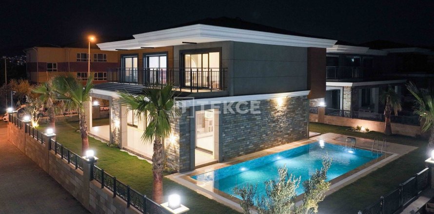 4 dormitorios Villa en Kusadasi, Turkey No. 122557