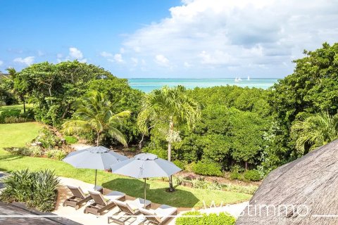 5 bedrooms Villa in Centre de Flacq, Mauritius No. 53444 3