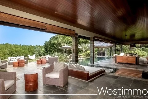 5 bedrooms Villa in Centre de Flacq, Mauritius No. 53444 12
