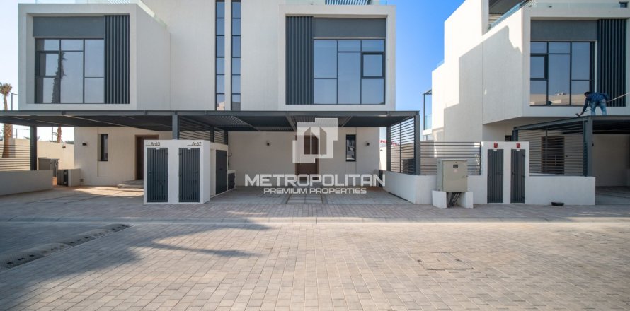 2 bedrooms Townhouse in Al Marjan Island, UAE No. 119040