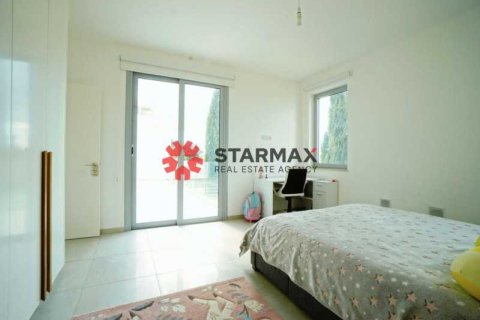 5 dormitorios House en Dromolaxia, Cyprus No. 82445 12