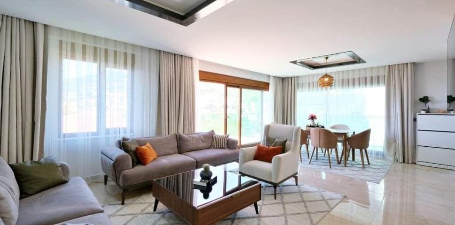 5 rooms Villa in Alanya, Turkey No. 127071
