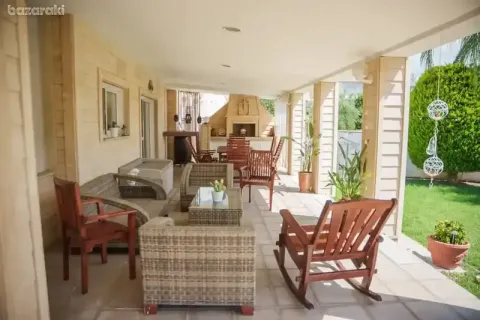 Вилла с 5 спальнями в Агиа Варвара, Кипр №75844 8