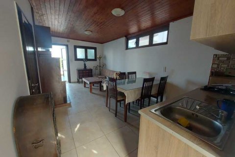 5 bedrooms House in Aradippou, Cyprus No. 75376 16