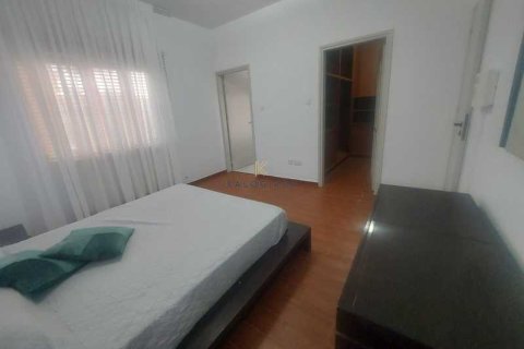 5 bedrooms House in Aradippou, Cyprus No. 75376 13