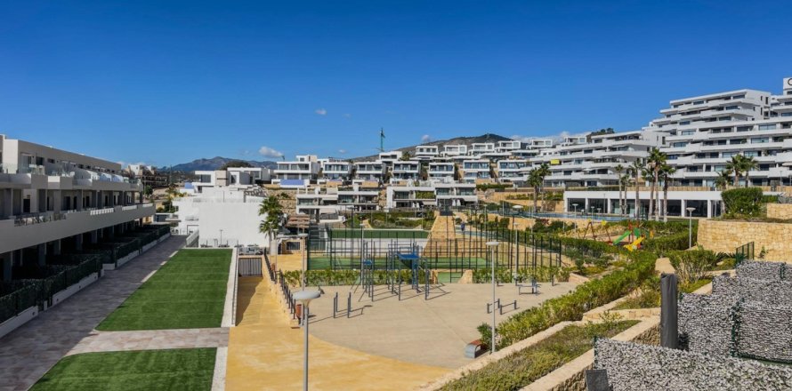 5 bedrooms Penthouse in Finestrat, Spain No. 124616