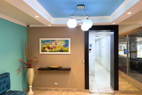 3 bedrooms Apartment in Panama City, Panama No. 109748 20