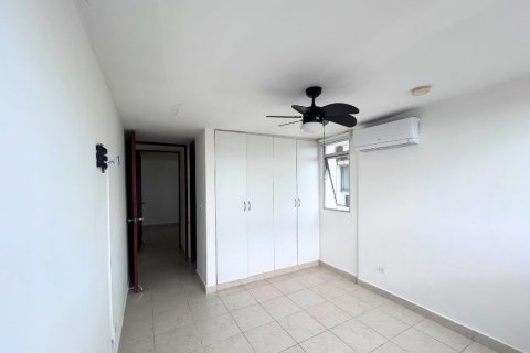 3 bedrooms Apartment in Panama City, Panama No. 109748 9