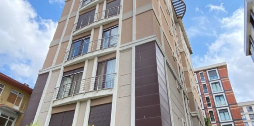 3 bedrooms Apartment in Istanbul, Turkey No. 15155