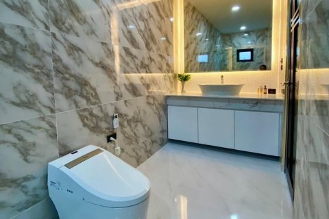 4 bedrooms House in Chiang Mai, Thailand No. 97787 19