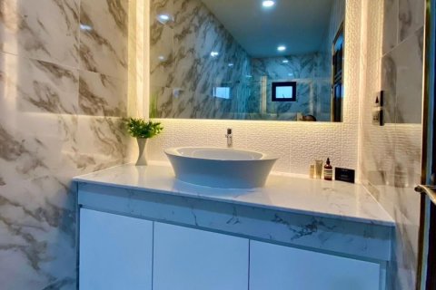 4 bedrooms House in Chiang Mai, Thailand No. 97787 20