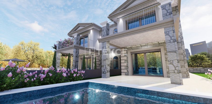 4 bedrooms Villa in Cesme, Turkey No. 120601