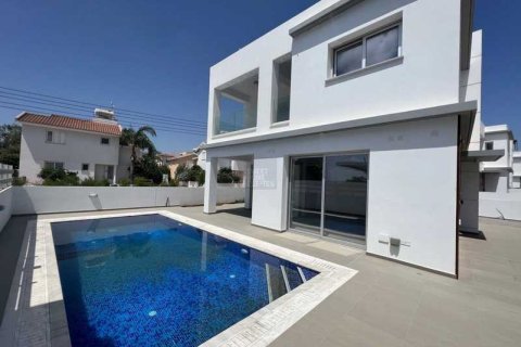 4 dormitorios House en Paralimni, Cyprus No. 32042 13