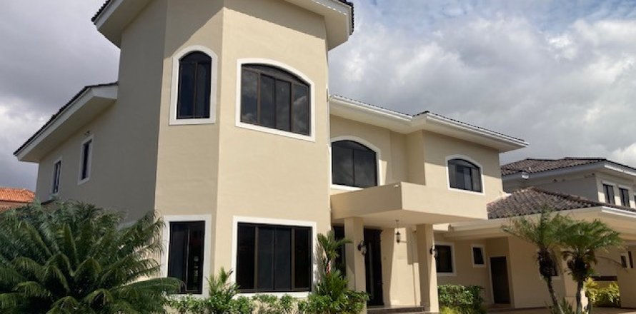 4 chambres House à Panama City, Panama No. 125381
