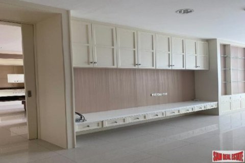 2 bedrooms Apartment in Thonburi, Thailand No. 96349 15