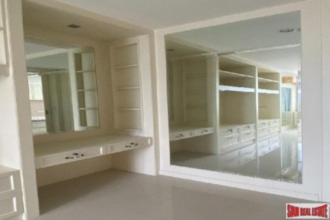 2 bedrooms Apartment in Thonburi, Thailand No. 96349 9