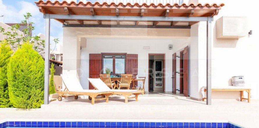 2 bedrooms Villa in Crete, Greece No. 78819