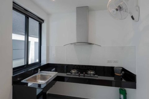 4 bedrooms House in Chiang Mai, Thailand No. 98050 8