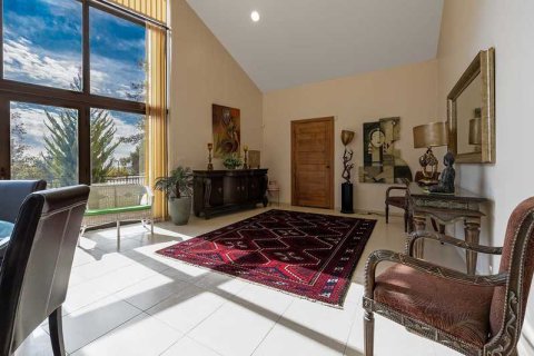 3 bedrooms House in Pano Platres, Cyprus No. 31787 16