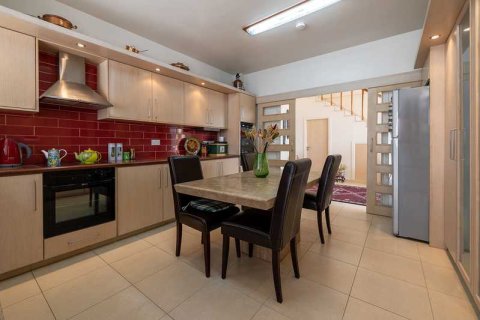 3 bedrooms House in Pano Platres, Cyprus No. 31787 4