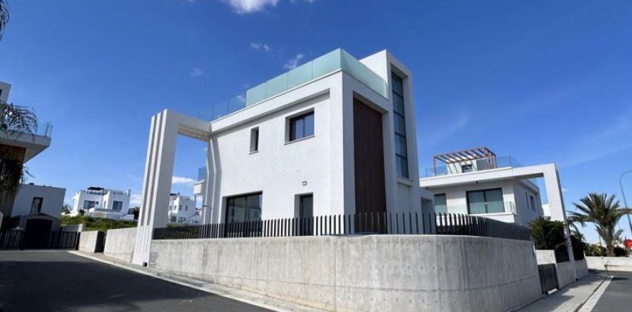 4 bedrooms Villa in Protaras, Cyprus No. 104517