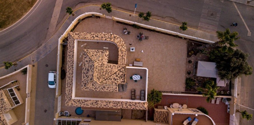 6 bedrooms Apartment in Torrevieja, Spain No. 124748