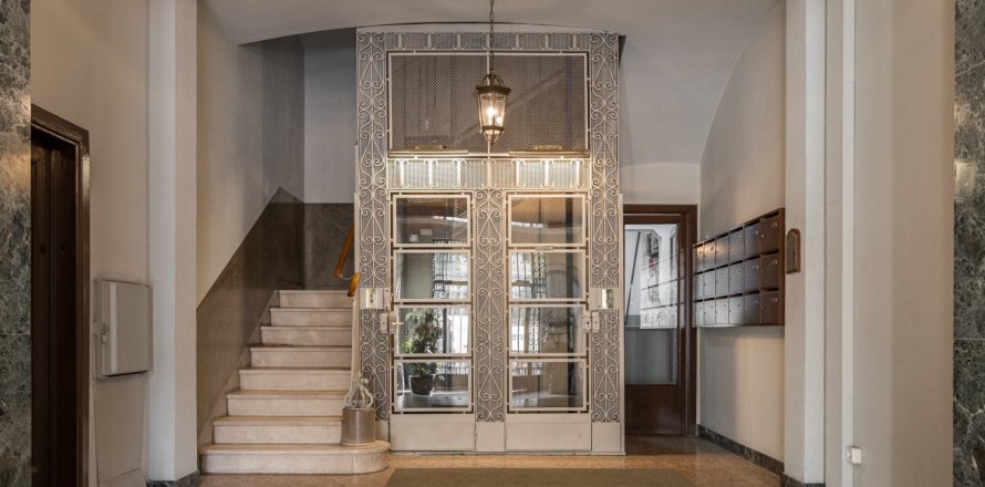 4 dormitorios Apartment en L'Eixample, Spain No. 27232