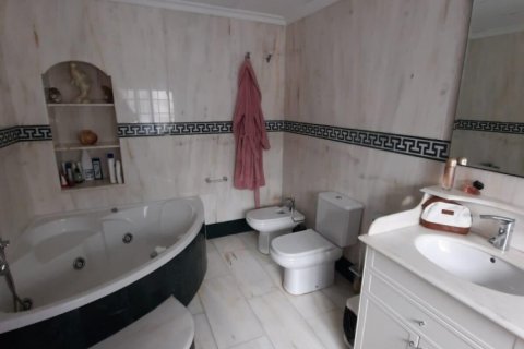 6 bedrooms Properties in Hoa Son, Vietnam No. 84896 20